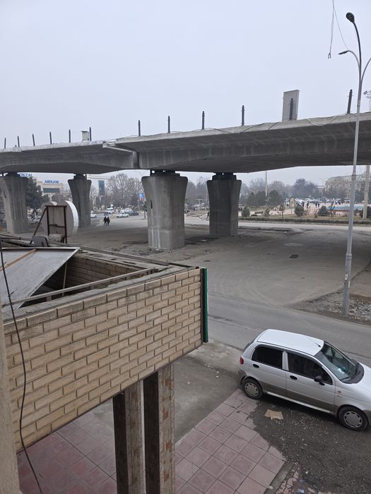 140 квадират 12.12 2 этаж аренда янги мост йони