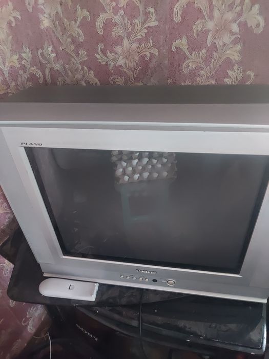 Телевизор самсунг