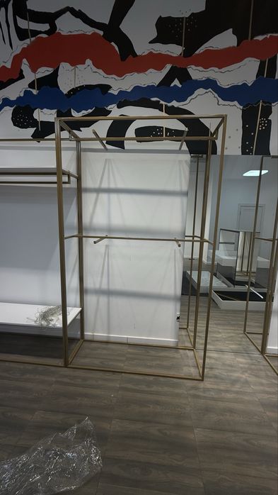 Стелажи, Полки, зеркала