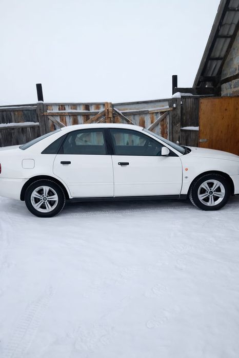 Продам ауди а4б5 1,8 обем