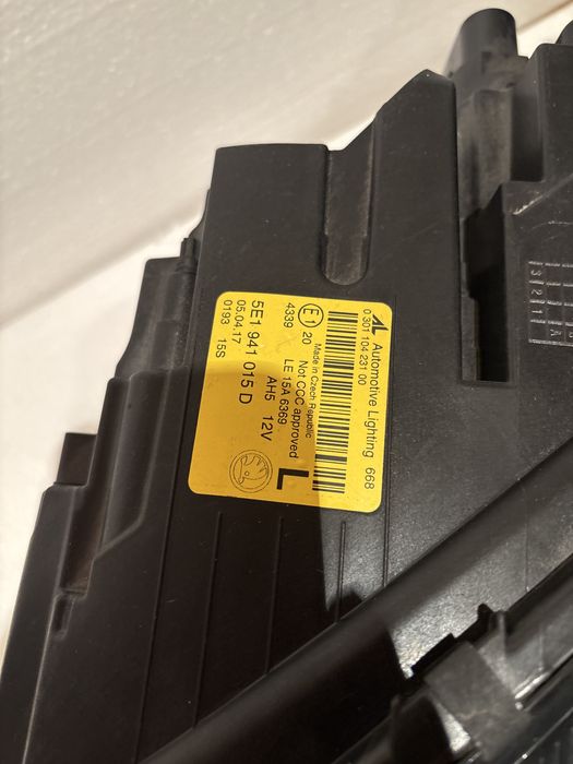 Фар Skoda Octavia