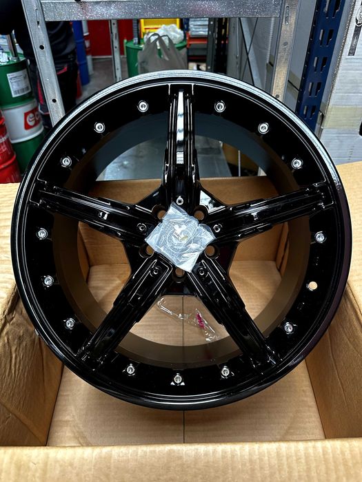 Джанти Konig Hotswap 17x8 5x100 ET35 Black