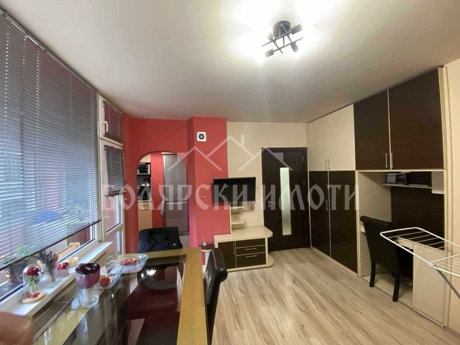 Продава се Двустаен апартамент в Велико Търново, Колю Фичето - 60 кв.м за 893 €/кв.м - Снимка #1