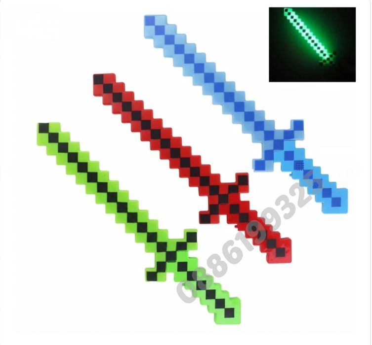 Детски светещ и музикален меч Майнкрафт, Minecraft диамантен меч