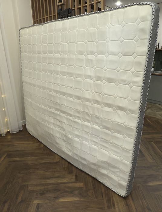 Матрас матрац 1.8/2