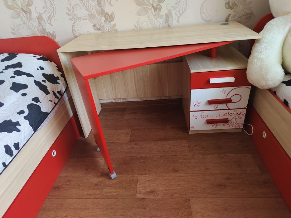 Продам детскую мебель