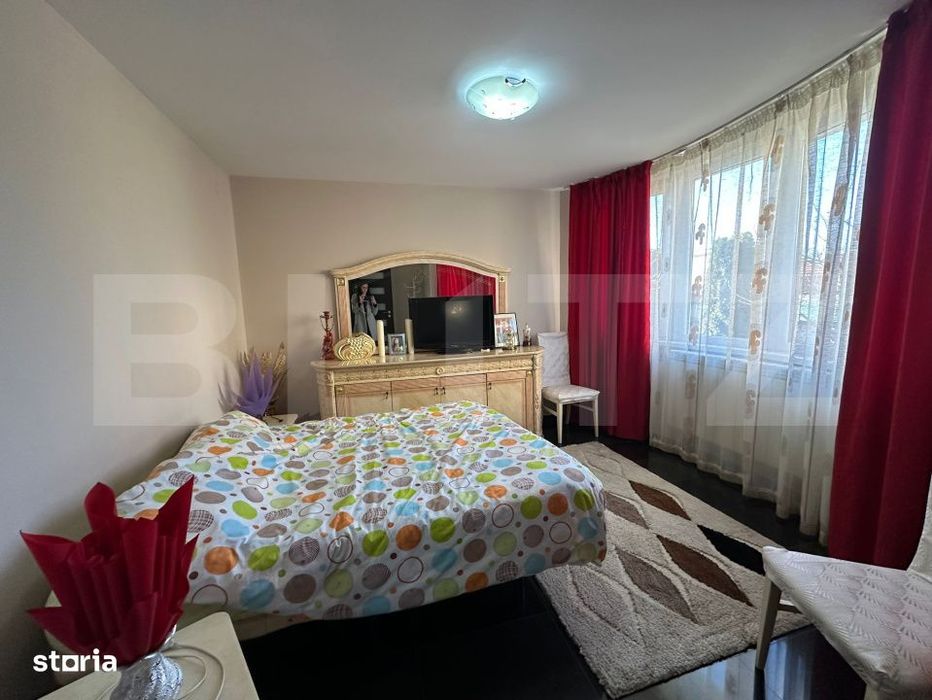 Casa de vanzare, 350 mp utili, 1000 mp teren - Cetate
