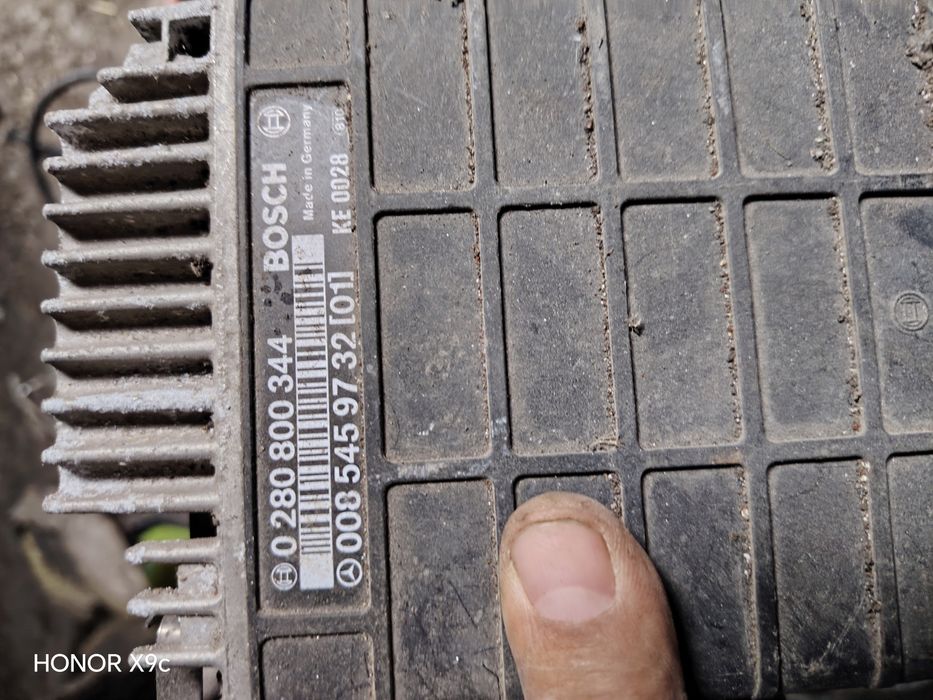 Продам. На мерседес 202