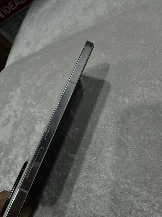 Xiaomi 13.