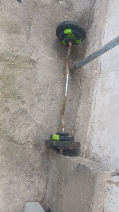 Продам штангу  30 кг разбоная