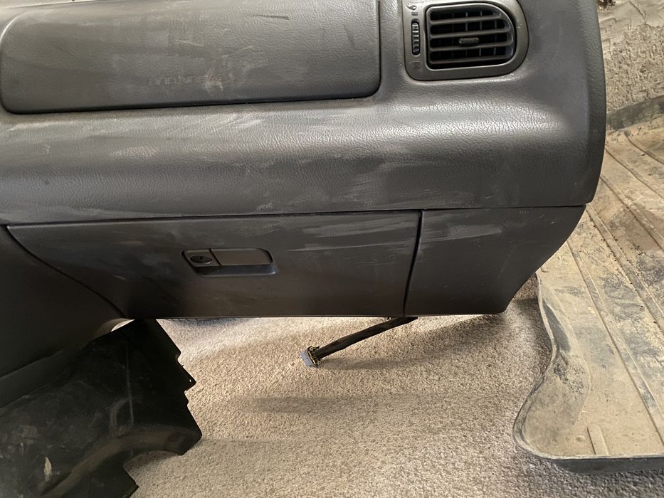 Торпеда панель мазда 323 BA