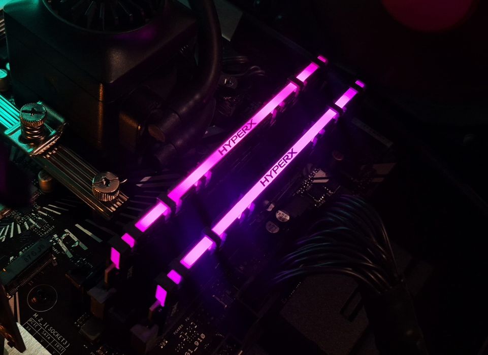 16GB RAM 3200MHz DDR4 Hyper X RGB