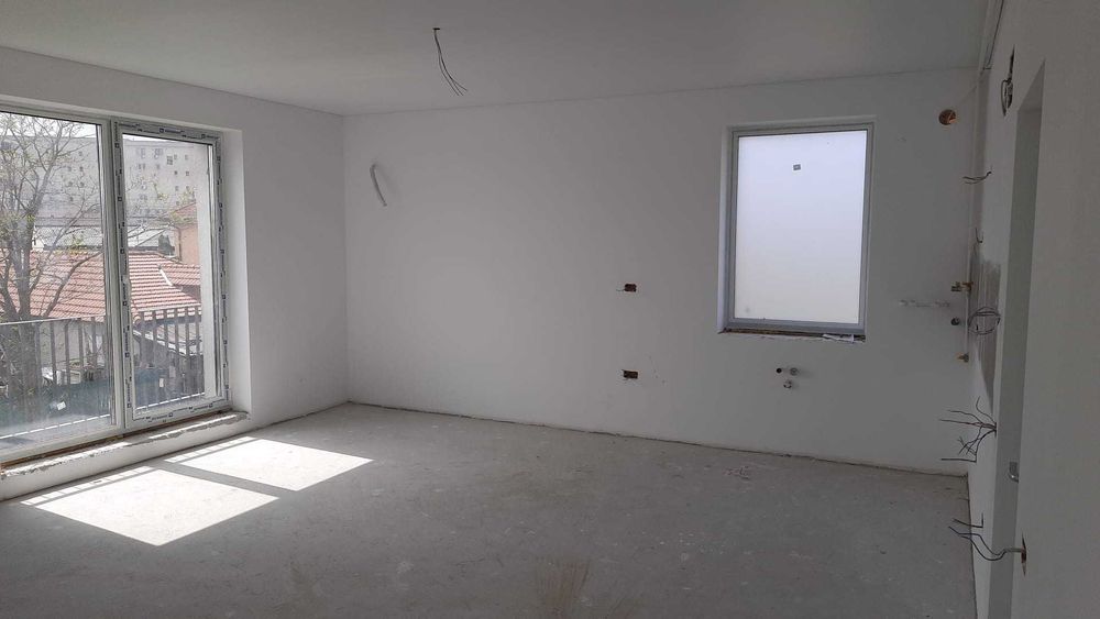 Apartament nou 5 camere, Tomis 3