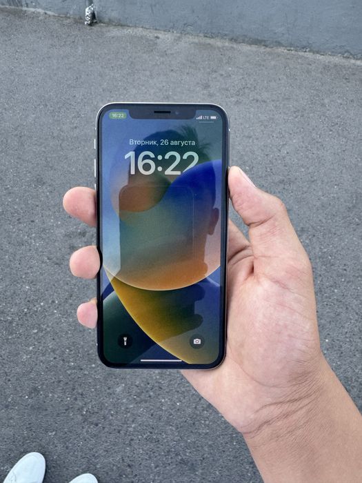 iPhone X  хороший телефон