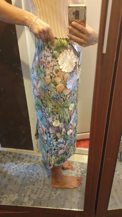 Дамска миди пола