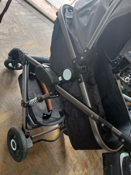 Cărucior cu landou
