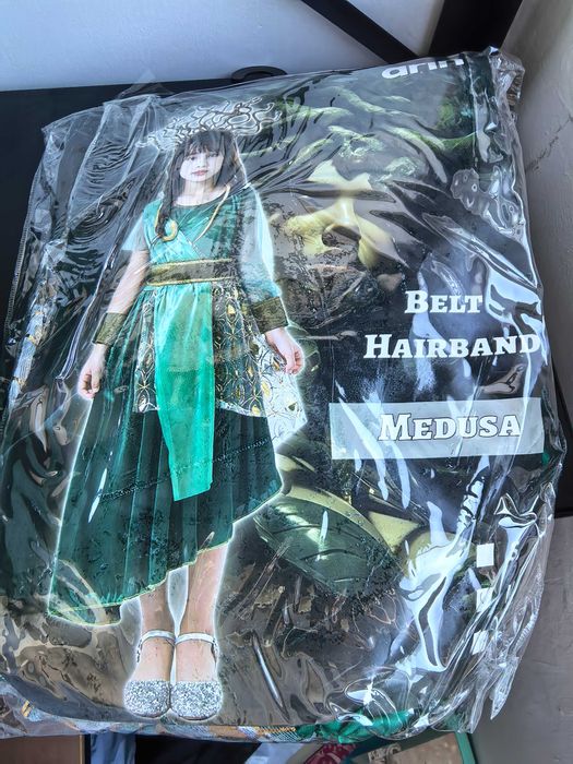 LICHIDARE STOC - Lot Costume Carnaval & Serbări Copii + BONUS