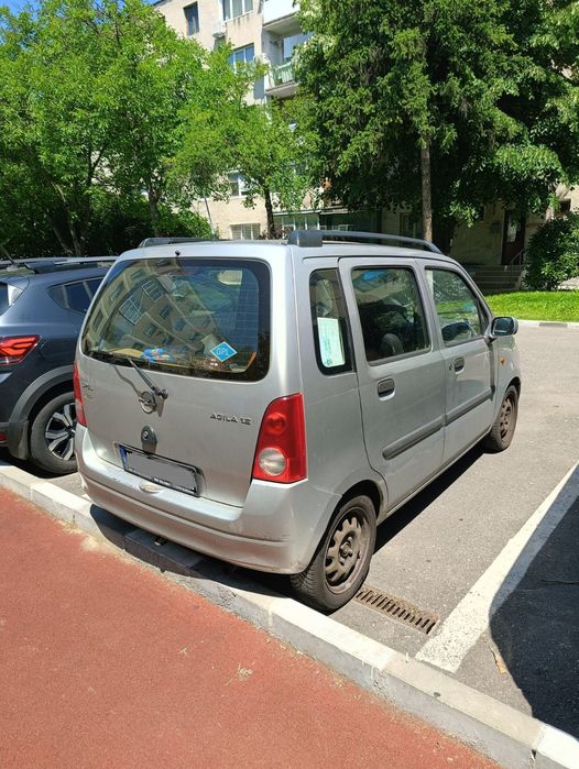 Vând Opel agila 2001