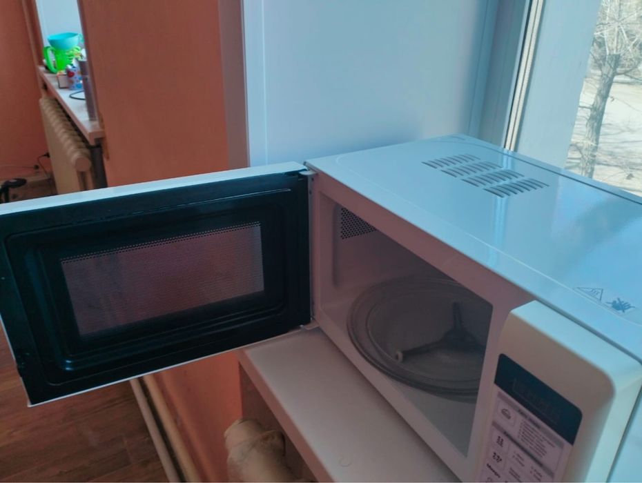 Продам микроволновую печь