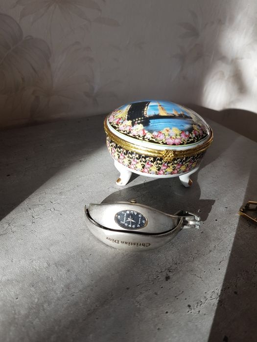 Часы.  Шкатулки. . Антиквариат..