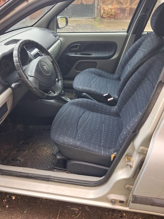 Рено Клио 1.2 бензин