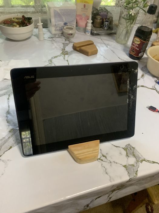 Подставка под телефон(планшет)