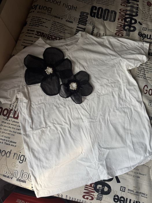 Футболочка с цветами