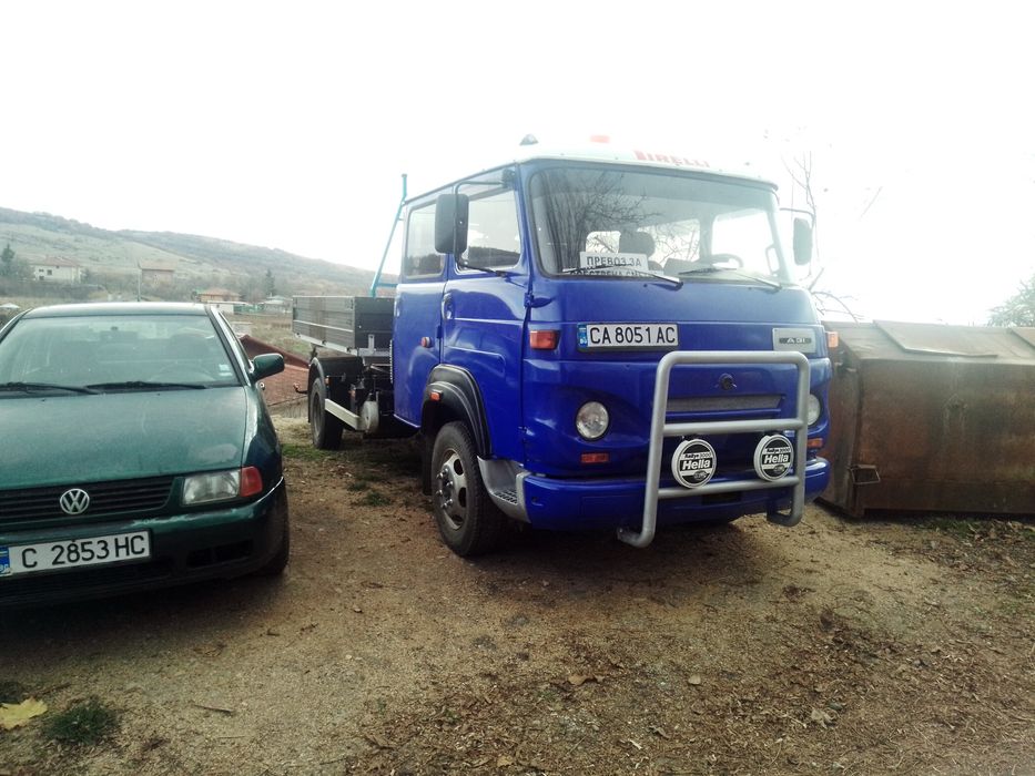 Продавам камион Авия