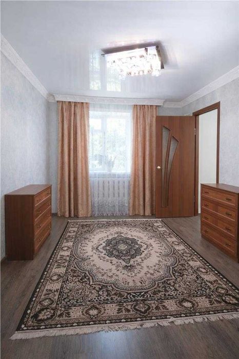 Огромный дом в Сортировке