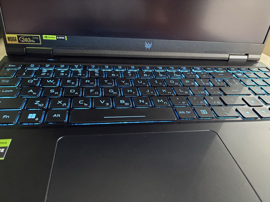 Acer Predator Helios Neo 16 (PHN16-72)