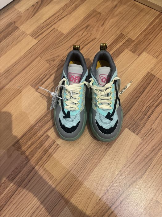 Off-White Odsy-1000 light blue