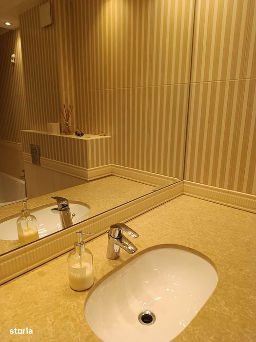 Apartament de vânzare–2 camere,Piața Victoriei, Bd.Iancu de Hunedoara