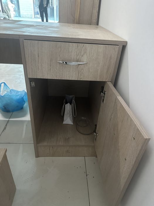 витрина для магазина сантехники