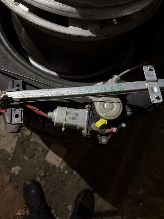 Стеклоподъемник Гранд Витара