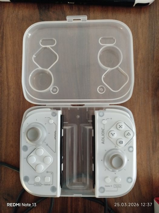 Продаётся Nintendo Switch OLED.