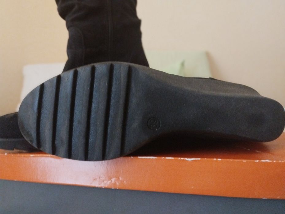 Обувки имитация на велур