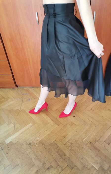 Елегантно Сако, добавям и поли, на разпродажба!