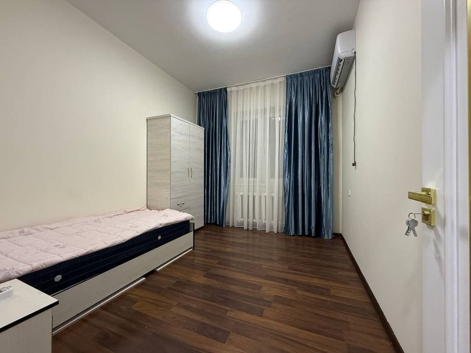 Аренда 4-комнатной квартиры 100м² центр Айбек Мирабад евро ремонт