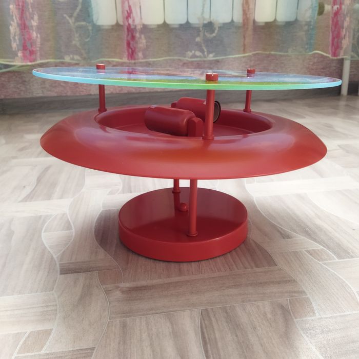 Продам интерьерную люстру