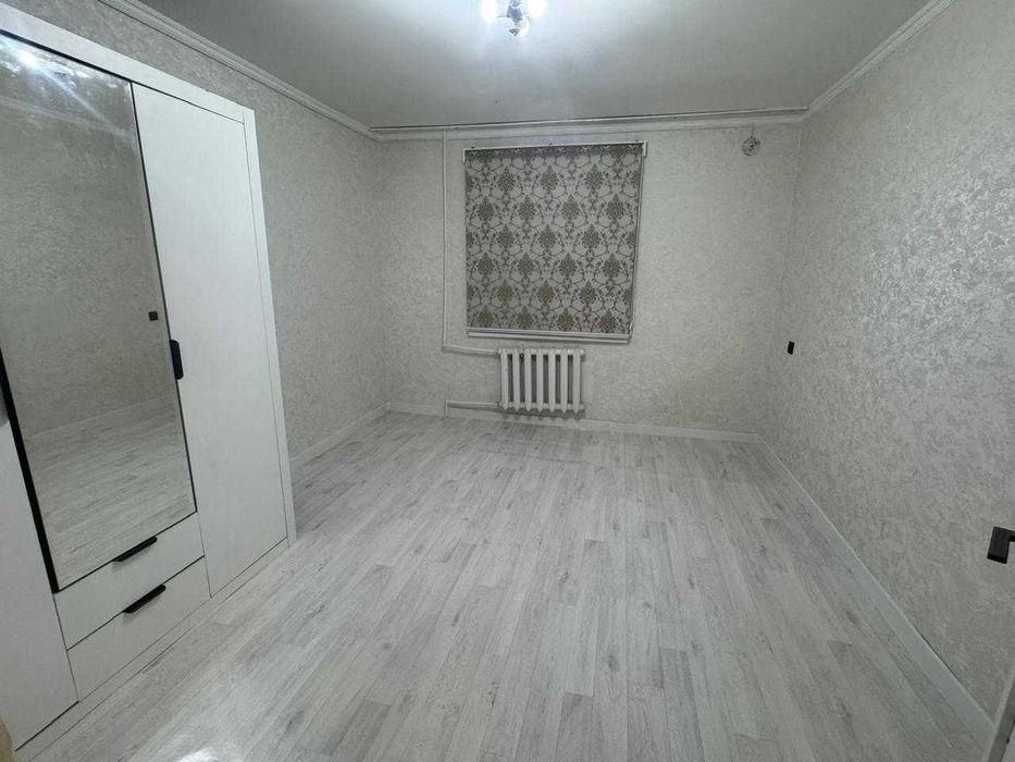 Продам 3х комн кв 11мкр кирпичный дом