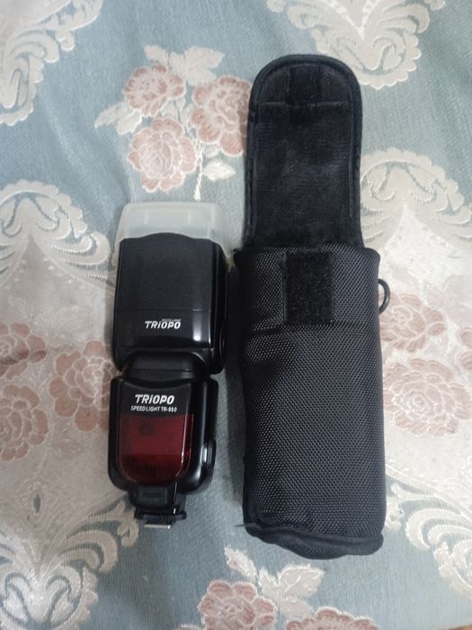 срочно продам вспышку