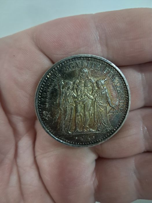 Vând monede de argint si ceasuri vechi