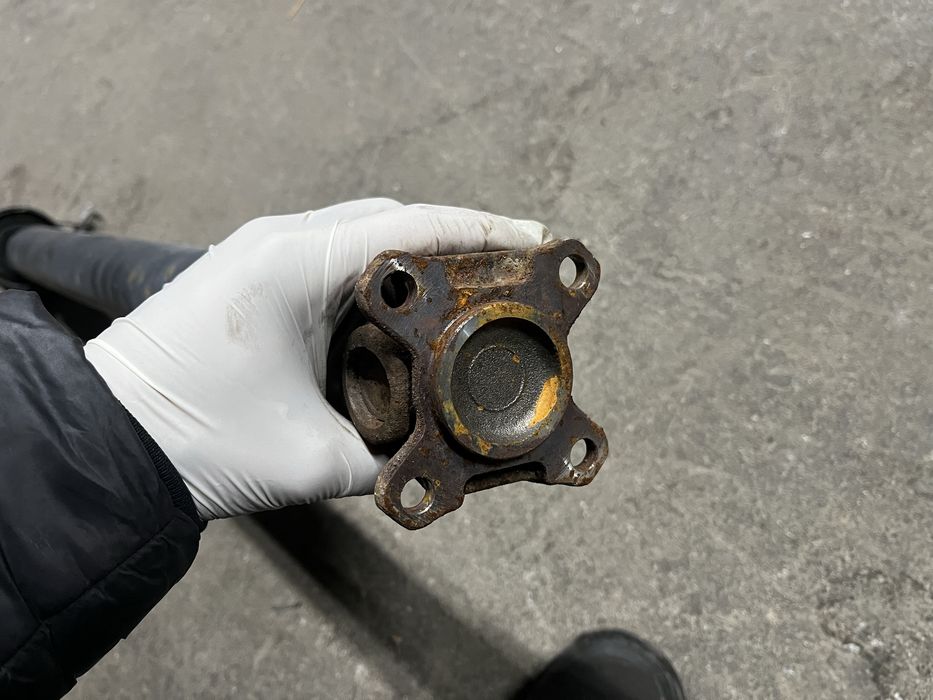 Кардан за BMW E46 316 (M43 Ръчка)