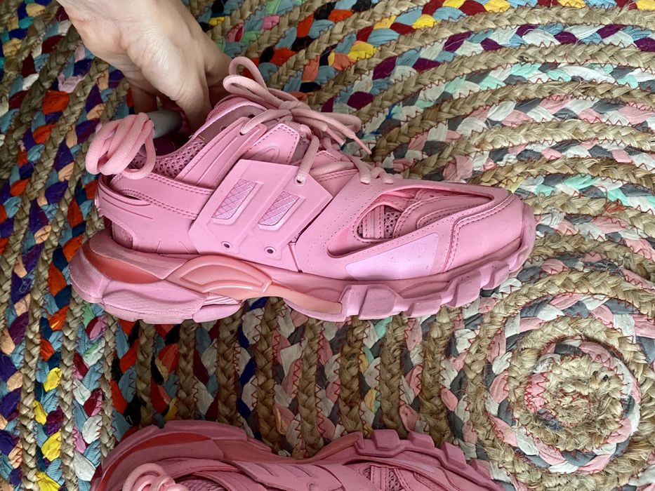 Balenciaga adidași