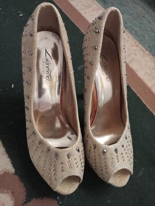 Продам туфли разные по 3000