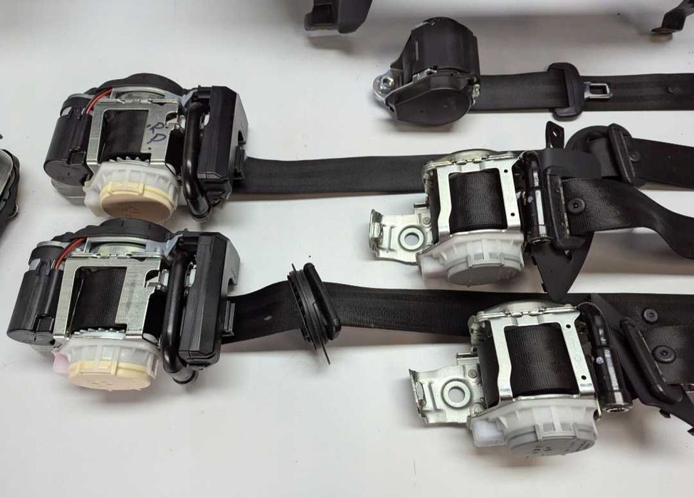 Арматурно табло ,airbag ,колани