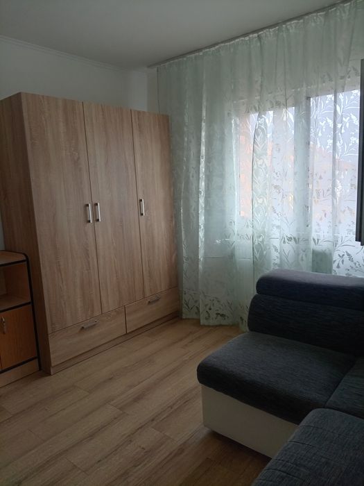 Garsoniera de închiriat