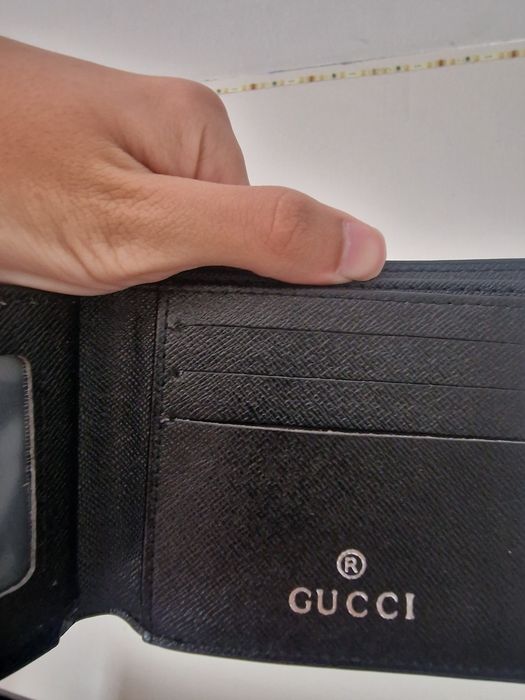 Gucci портмоне...