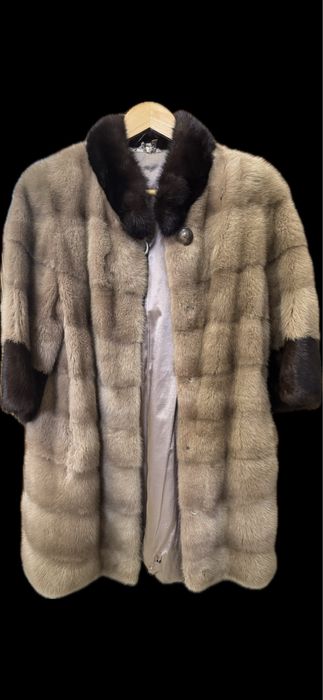 Шуба норковая б/у