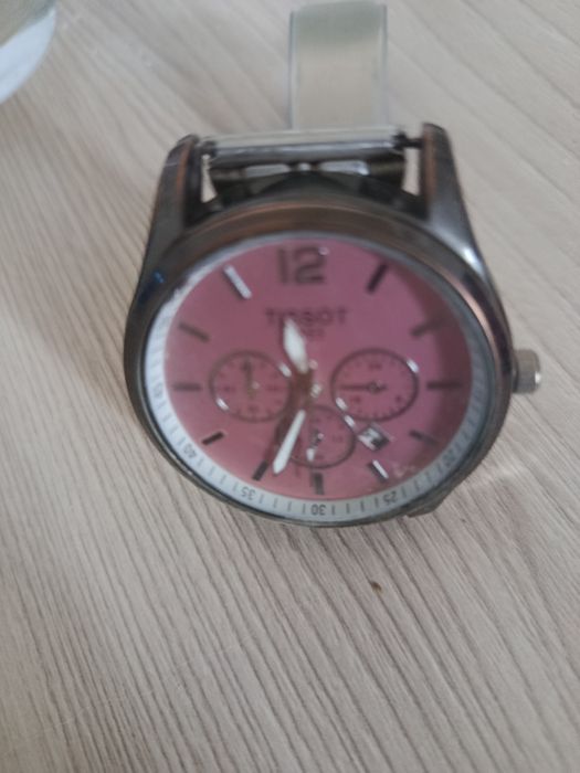 Часы 2000.тенге с браслетом